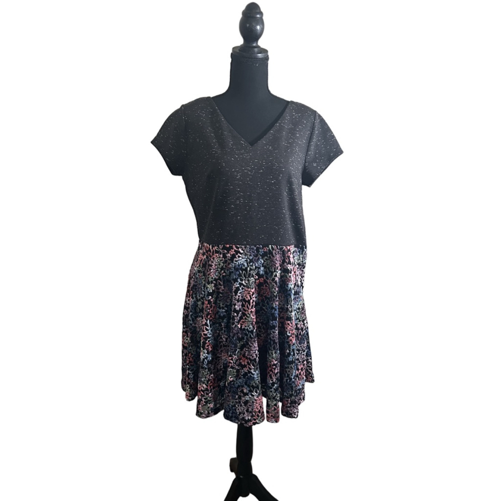 Maison Jules Floral Fit & Flare Dress Grey Combo Size Large NWT